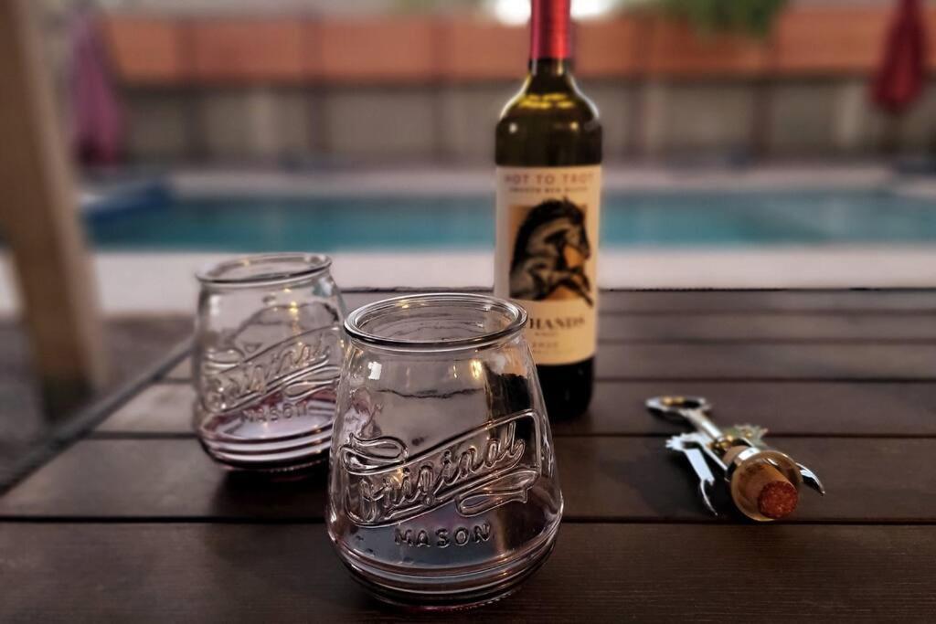 Mesa Oasis Private Pool Spacious! 10+ Guests 7 Beds New, Great Location! Eksteriør billede